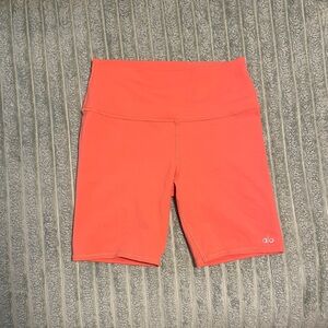 ALO Yoga Airlift Energy Bike Shorts - Medium